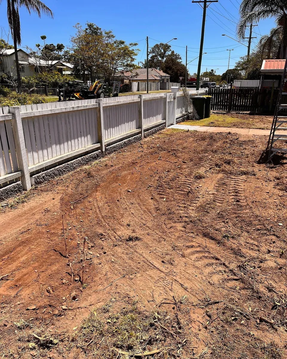 Residential & Commercial Earthmoving